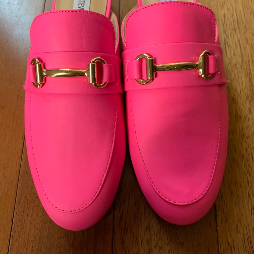Steve Madden slides